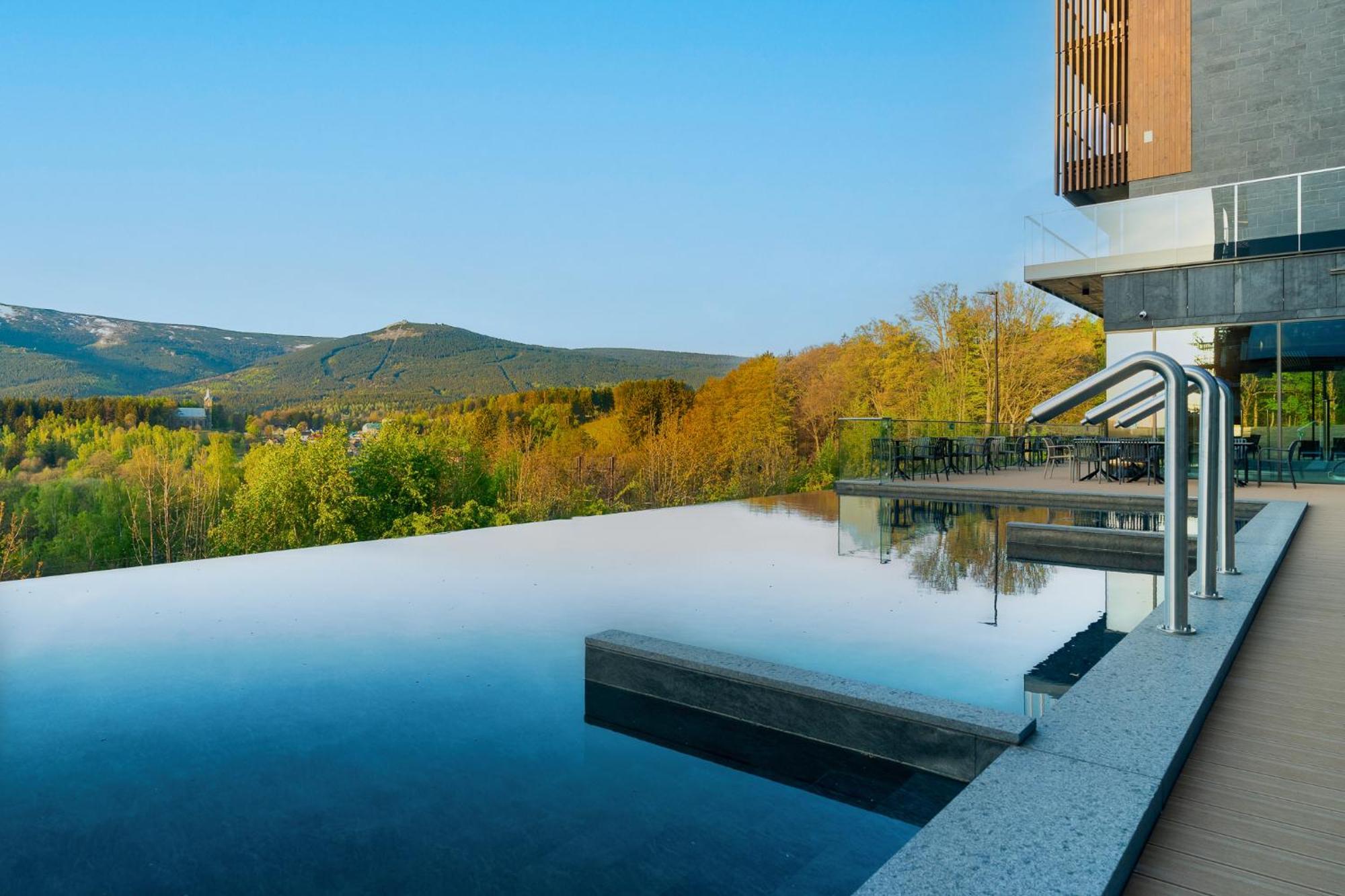 Happy Valley Resort ชกลาร์สกา ปอเรมบา ภายนอก รูปภาพ